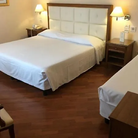 Pierre Hotel