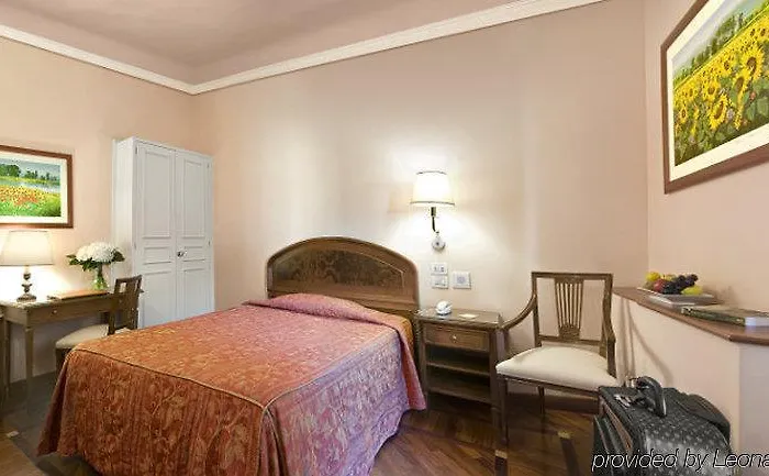 Pierre Hotel 4*