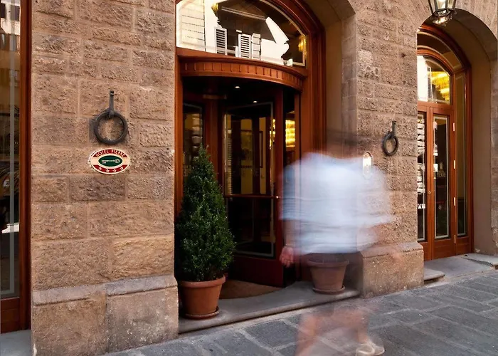 Pierre Hotel 4*