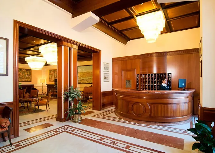Hotel Pierre 4*