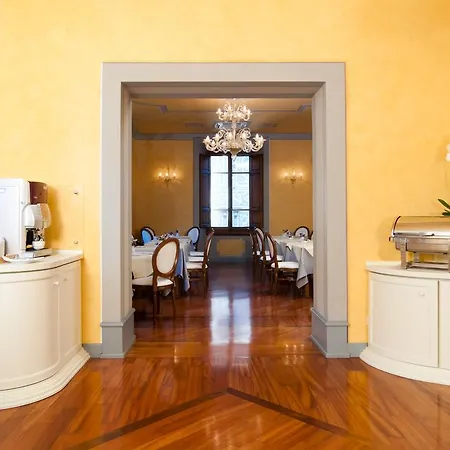 Pierre Hotel Florence